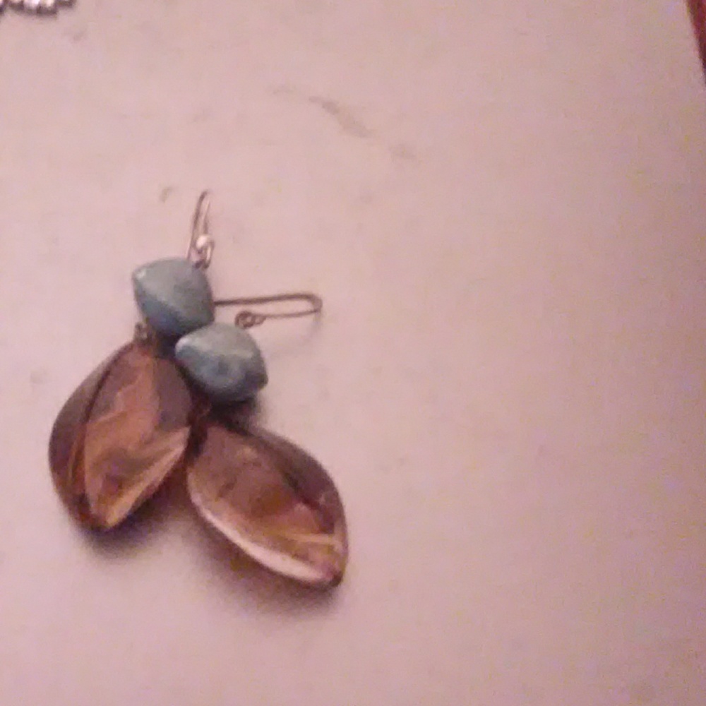 Earring - Picture 3 of 4